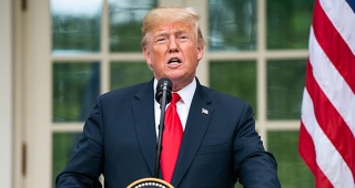 ABD Uluslararası Ticaret Mahkemesi'nden Trump'ın Gümrük Vergilerine Engel