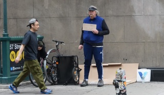 ABD'deki Emeklilik Krizi: Yaşlı Evsizlerin Artan Sorunları