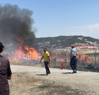 Adıyaman'da Konteyner Kentte Yangın Tehlikesi