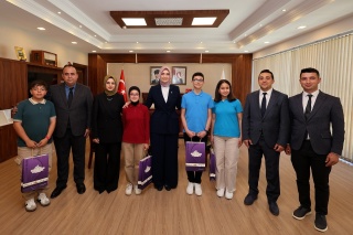 Afyonkarahisar'da Gençlerle Samimi Röportaj