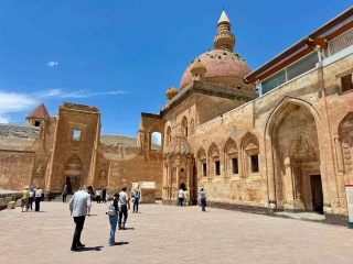 Ağrı'daki İshak Paşa Sarayı'nın Bayram Ziyaretçileri