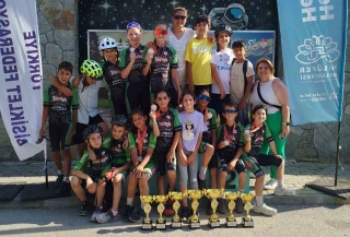 Akhisar Genç Sporcularının Bursa'daki Başarısı