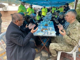 Alaşehir'de Şehit Polisler İçin Anlamlı Anma Töreni