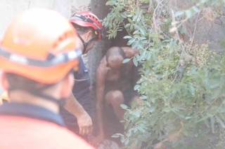 Antalya'da Kaya Oyuğundan Kurtuluş