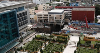 Bangkok'taki Devasa Çöküntü: Sebepler ve Sonuçlar