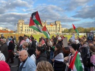 Berlin'de Filistin'e Destek Yürüyüşü: Binlerce Kişi Sesi Yükseltti