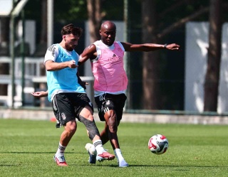 Beşiktaş'ın UEFA Konferans Ligi Hazırlıkları