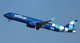 Boston Logan Havalimanı'nda JetBlue Uçağı Pistten Çıktı