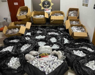 Buca'da Dev Operasyon: Sokaklara Dağıtılmadan Yakalandı