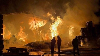 Bursa Nilüfer'deki Palet Fabrikasında Yangın Çıktı