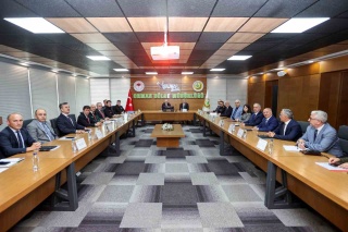 Bursa Valisi Orman Yangınlarıyla Mücadele Toplantısında Orman Çalışanlarıyla Bir Araya Geldi