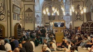 Bursa’da Bayram Namazı Yoğunluğu: Ulu Cami ve Çevresi