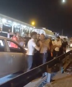 Bursa'da Trafikte Yol Verme Tartışması Kavgaya Dönüştü