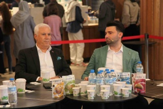 Bursaspor Kulübü Başkanı Enes Çelik: Ankara ve İstanbul'dan Oyuncu Transferleri İçin Siyasi Destek Talebi