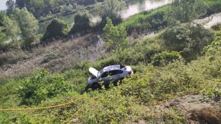 Çarşamba'da Otomobil Şarampole Uçtu: 2 Yaralı