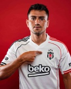 Cengiz Ünder: Beşiktaş'ta Oynamak İçin Sabırsızlanıyorum