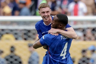 Chelsea Tarih Yazdı: İki Kupa Sevinci