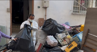 Çöp Dağları: Bursa'da Şok Edici Bir Ev Manzarası