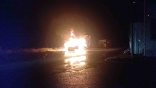 Çorum'da Gece Yarısı Alevlere Teslim Olan Araç