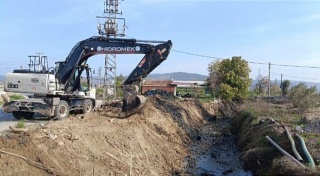 Dere Temizliği ile Tarım Arazileri Güvence Altında