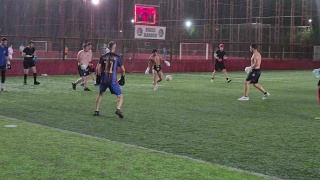 Düzce'de Boks Eldivenleriyle Futbol Maçı