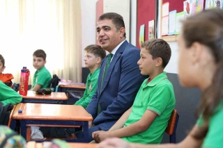 Düzce'de Yenilenen Okulda Birlikte Eğitim Heyecanı