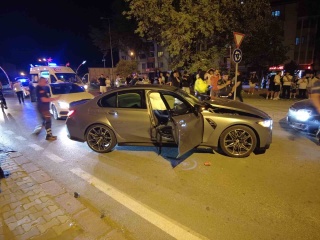 Edirne'de Trafik Kazası: 3 Kişi Yaralandı