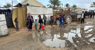 Felaketler Dizisinde Çaresiz Kalan Gazze: Yağış ve Göç