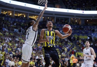 Fenerbahçe ve Beşiktaş Karşılaşmasında Büyük Heyecan
