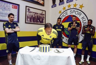 Fenerbahçe'de Sürpriz Doğum Günü Kutlaması