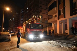 Fettahlar Apartmanı'nda Yangın Panik Yarattı