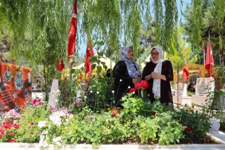 Gaziantep'te Bayramlaşma ve Anlamlı Ziyaretler