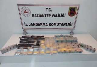 Gaziantep’te Kaçak Sigara ve Tütün Operasyonları: 7 Kişi Gözaltında