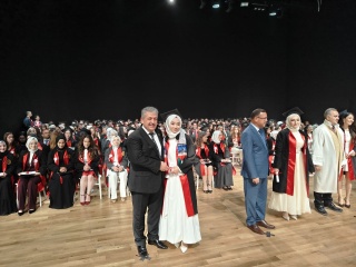 Geleceğin Doktorlarına İlham Veren Mezuniyet Töreni