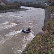 Giresun'da Feci Kaza: Araç Dereye Uçtu