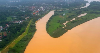 Güney Asya Fırtınası: Muson Yağmurlarının Ardındaki Kayıplar