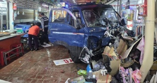 Güney Kore'de Pazar Yerinde Facia