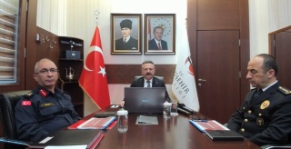 Güvenlik Bilgilendirme Toplantısı Eskişehir Valisi'nden Detaylar