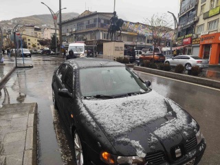 Hakkari'de Kar ve Yağmurun Dansı
