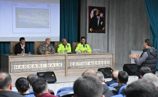 Hakkari'de Trafik Güvenliği Toplantısı