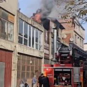 İnegöl'deki Mobilya İmalathanesinde Yangın Paniği