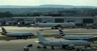 İngiltere'de Hava Trafik Arızası: Büyük Aksaklıklar Yaşandı