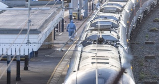 İngiltere'de Trende Düzenlenen Bıçaklı Saldırının Detayları Ortaya Çıkıyor