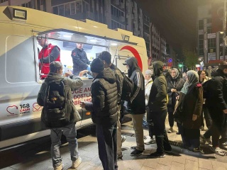 İstanbul Depreminden Sonra Türk Kızılay Beslenme Desteği Sağlıyor