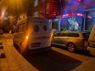 İstanbul Küçükçekmece'de Otel Odasında Ölü Bulundu
