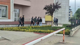 İstanbul ve Yalova'da Polis Olarak Tanıtan Çete Operasyonu