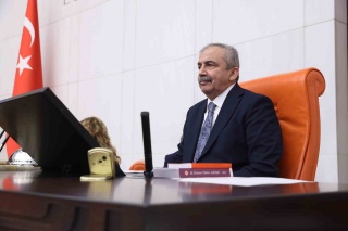 İstanbul'da TBMM Başkanvekili Sırrı Süreyya Önder'in Adresine Ambulans Ekibi 7 Dakikada Ulaştı