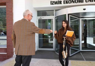 İzmir Ekonomi Üniversitesi'nden Sigara Bağımlılığına Karşı \