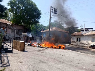 İzmir'de Çöplerin Alev Almasıyla Ortaya Çıkan Paniğe Son