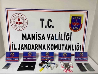 Jandarma operasyonunda metamfetamin ve uyuşturucu hap ele geçirildi
